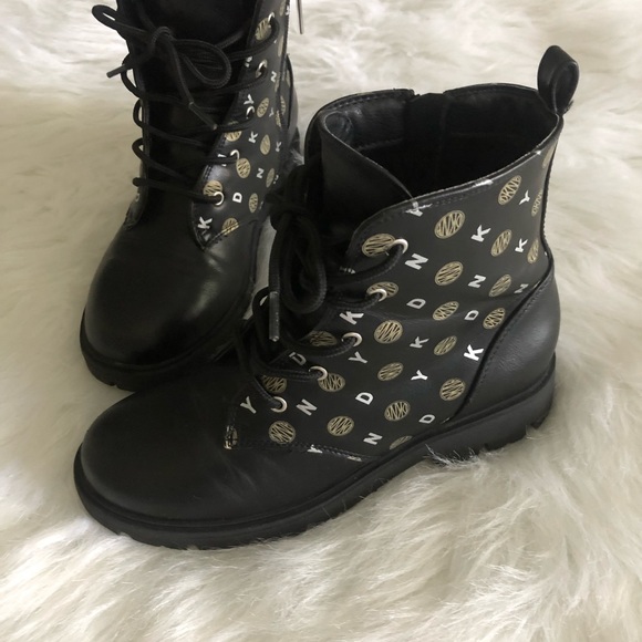 DKNY Stassi Boots Girls Shoes Size 2 - Picture 2 of 8